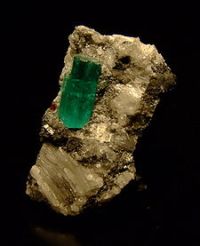 Emerald found in its natural state